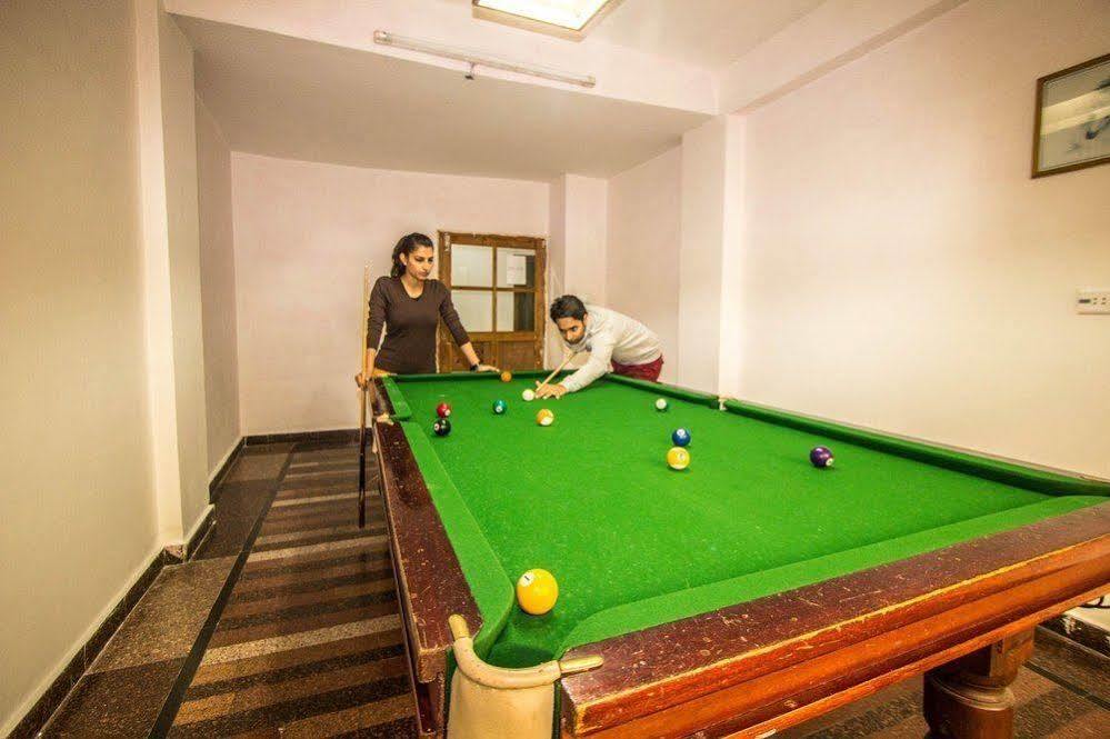Kalinga Grand Hotel Manāli Zewnętrze zdjęcie